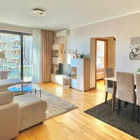 Apartamento Sunset Poolside Retreat Blueh Budva